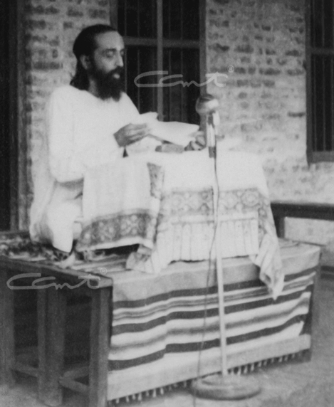 Swami Chinmayananda during Yagna2